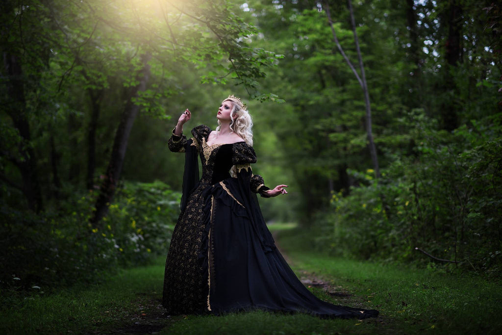 Black and Gold Plus Size Gothic Sleeping Beauty Velvet Gown – Romantic