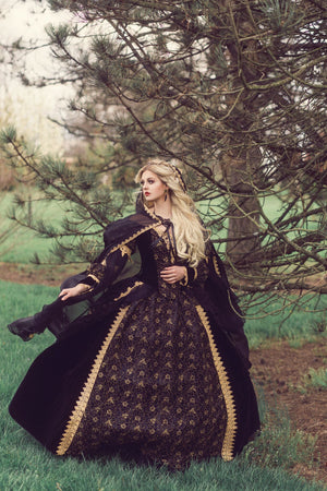 Gothic Sleeping Beauty Velvet & Venice Lace Gown – Romantic Threads