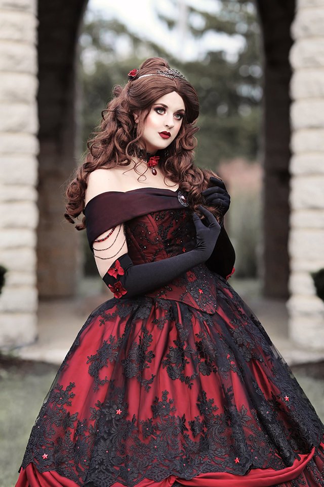 Gothic Belle Red/Black Upscale Fantasy Gown Gothic Belle Red/Black Upscale Fantasy Gown