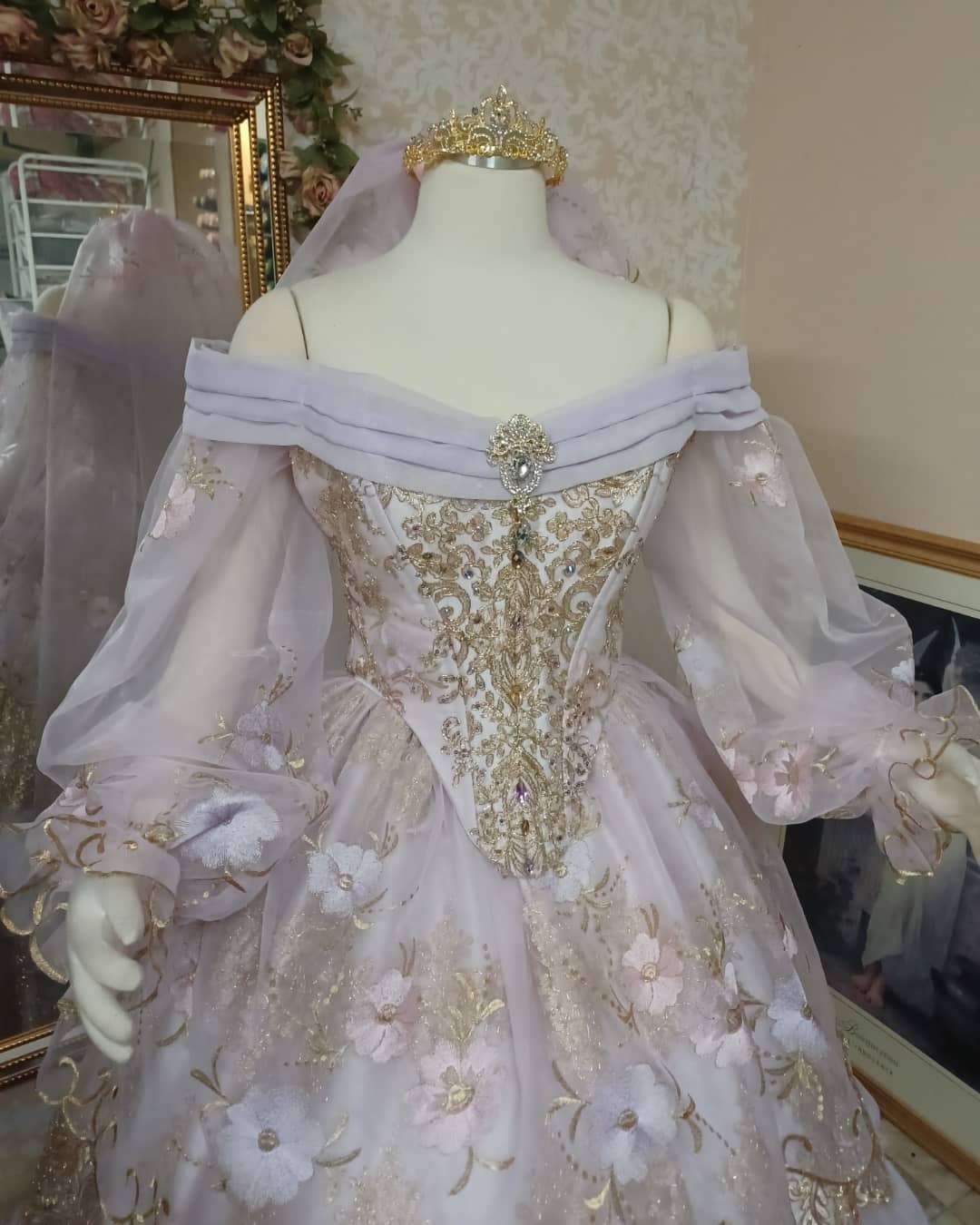 Pin by Maeve 🧚‍♀️💜 The Fairy Godmot on Dress of Your Life | Ball gowns, Ball  gowns fantasy, Fairytale dress